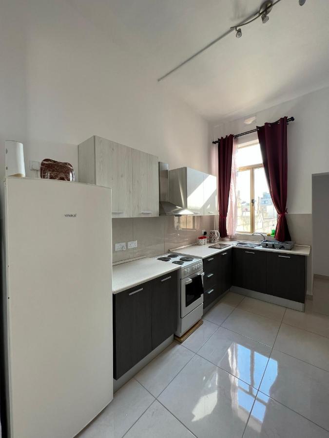 Room With Private Bathroom Sliema Ngoại thất bức ảnh