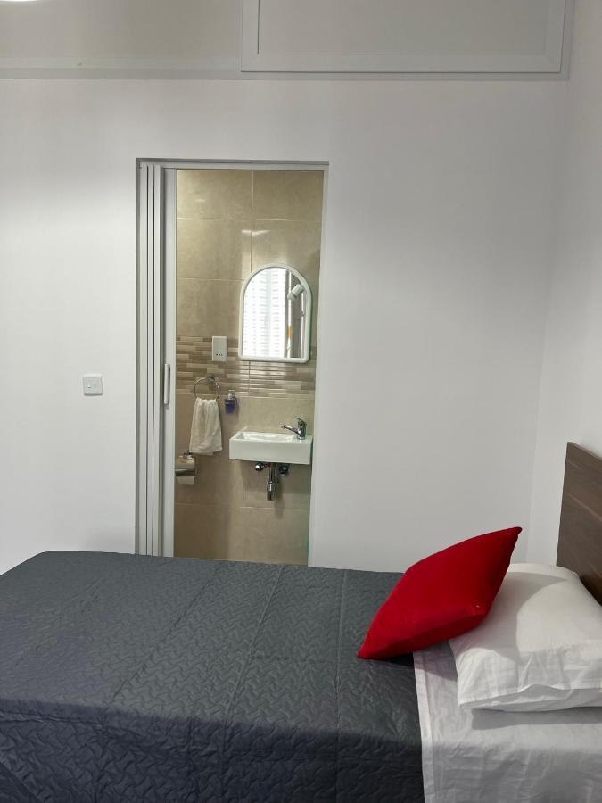 Room With Private Bathroom Sliema Ngoại thất bức ảnh